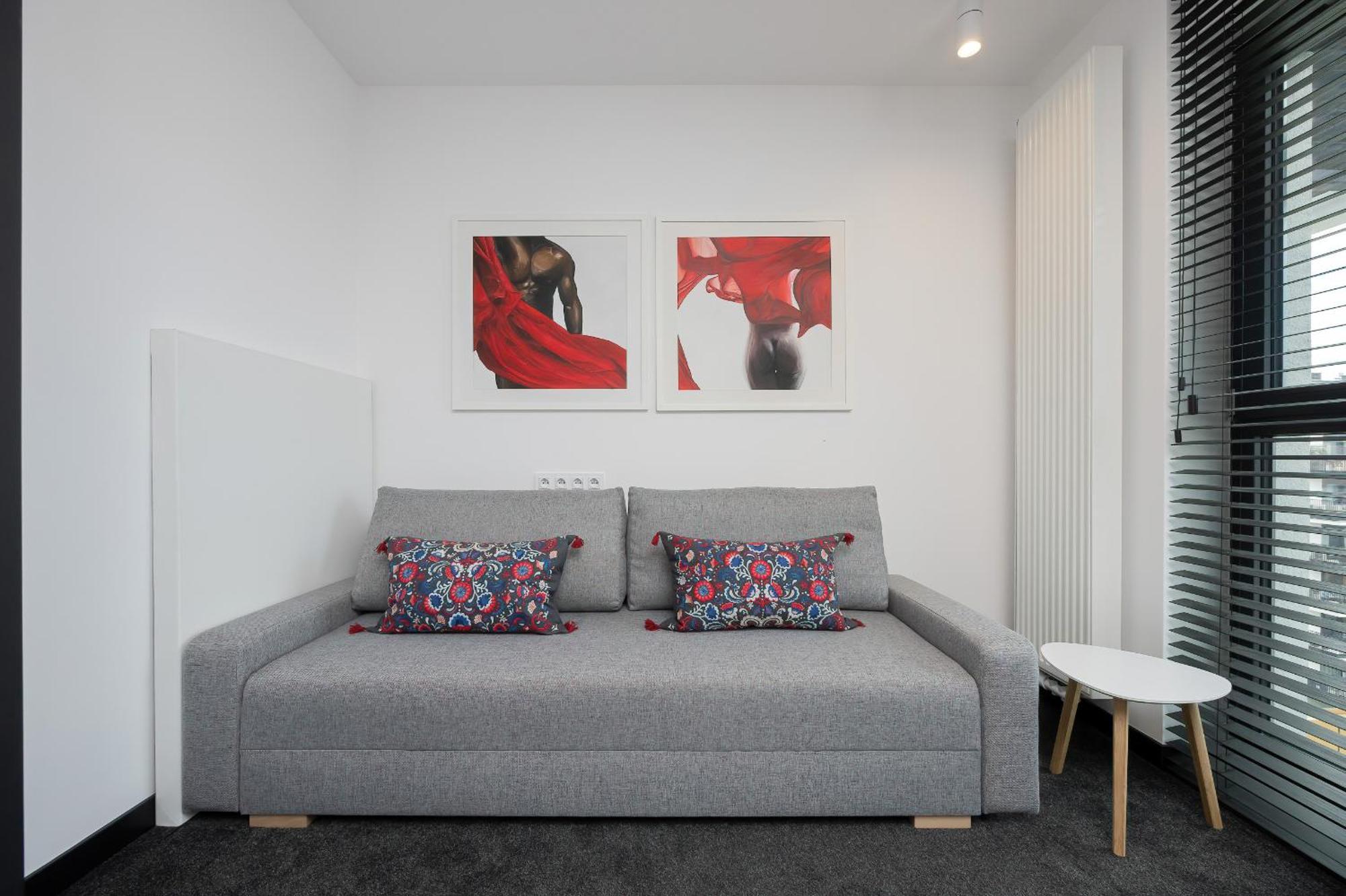 Ekskluzywny Z Antresola By Renters Prestige * Warszawa